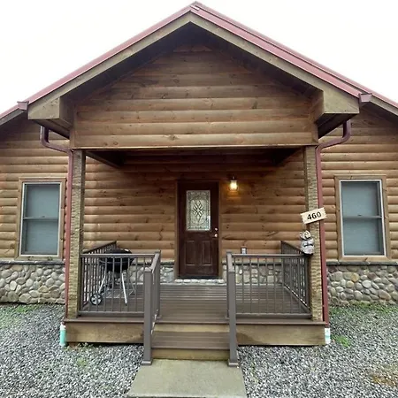 Charming Ruby Bear Home With Amazing View